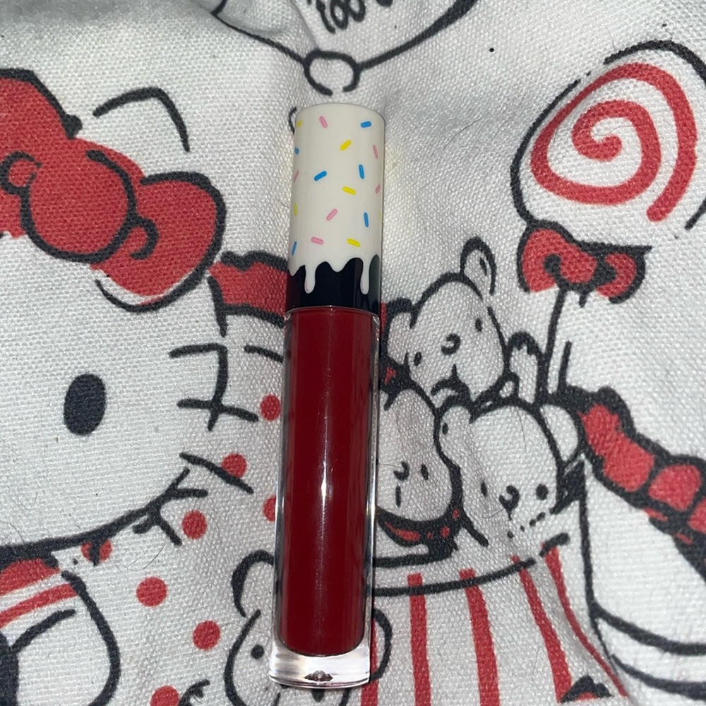 half caked lip fondant